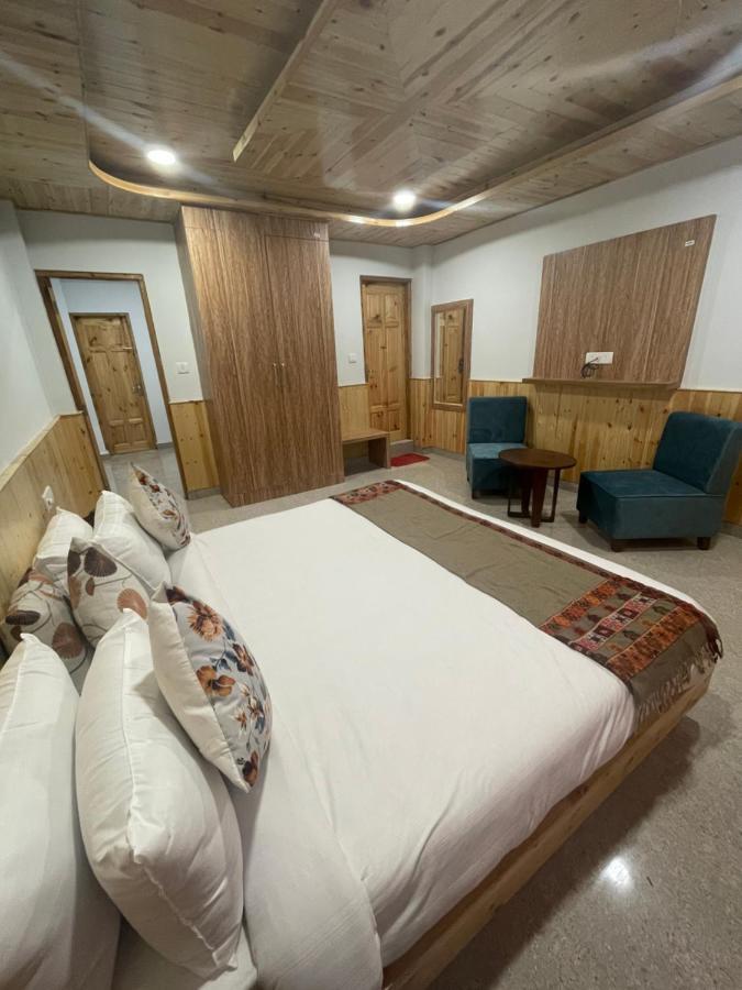 Hotel Mountain Majesty! Top-Rated Luxury Stay Amid Snowcapped Mountains With Balcony And Riverside Calm Manāli Dış mekan fotoğraf