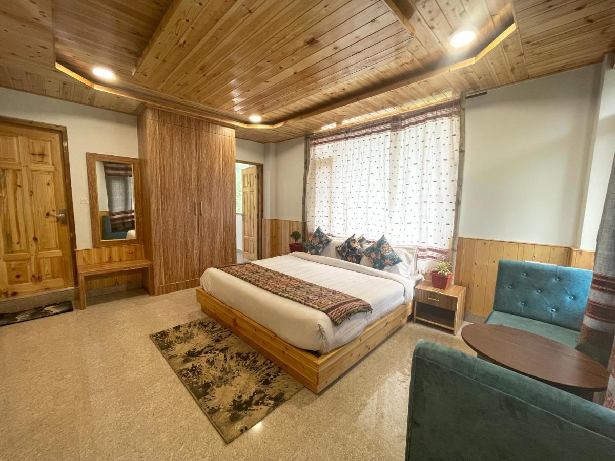 Hotel Mountain Majesty! Top-Rated Luxury Stay Amid Snowcapped Mountains With Balcony And Riverside Calm Manāli Dış mekan fotoğraf